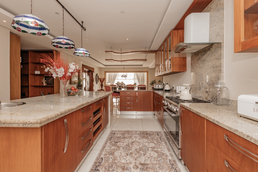 4 Bedroom Property for Sale in Baronetcy Estate Western Cape